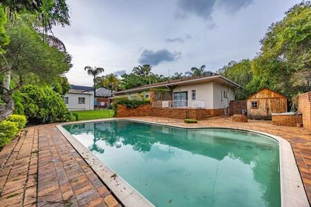 1 Bedroom House in Colbyn