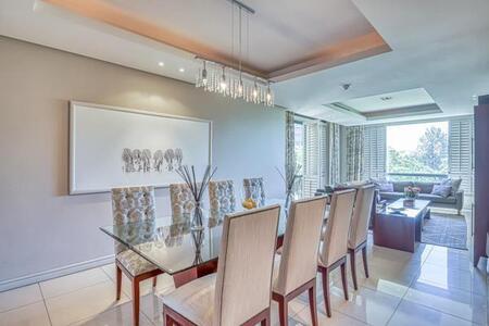 2 Bedroom Apartment in Sandton Central