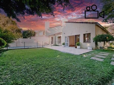 3 Bedroom Townhouse in Sandown