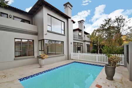 4 Bedroom House in Morningside