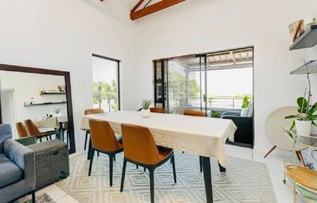 2 Bedroom Apartment in Bryanston