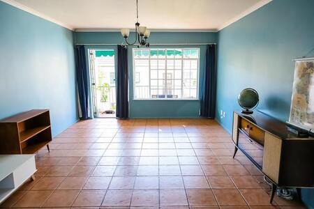 2 Bedroom Apartment in Bryanston