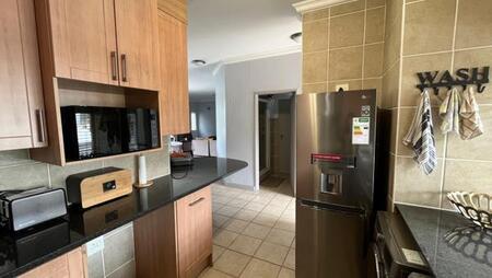 2 Bedroom Apartment in Morningside