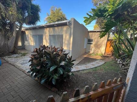2 Bedroom House in Westdene