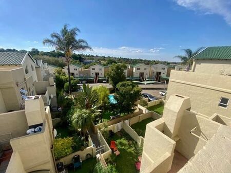 3 Bedroom Townhouse in North Riding