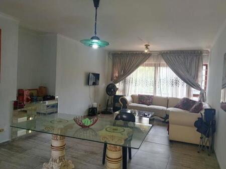 2 Bedroom Apartment in Corlett Gardens