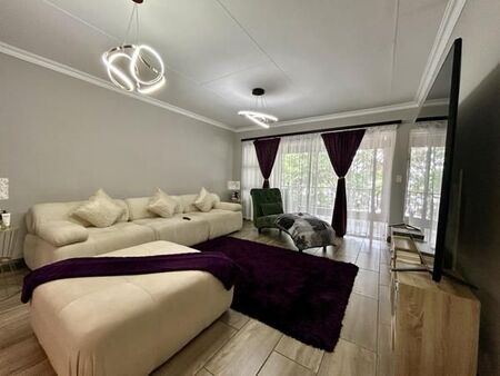 2 Bedroom Apartment in Broadacres