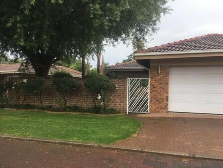 3 Bedroom House in Ravenswood