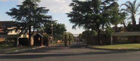 3 Bedroom House in Bartlett