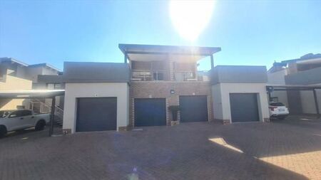 2 Bedroom Apartment in Farrarmere