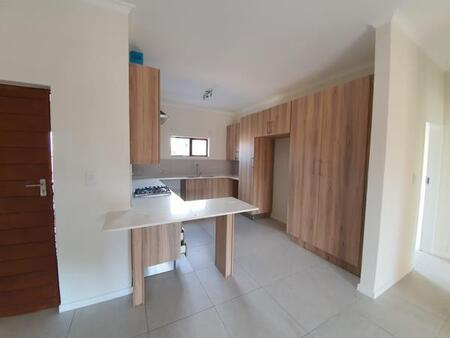 2 Bedroom Apartment in Irene