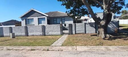 3 Bedroom House in Glenhurd