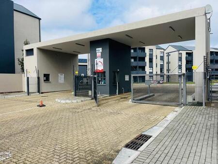 2 Bedroom Apartment in Parklands North