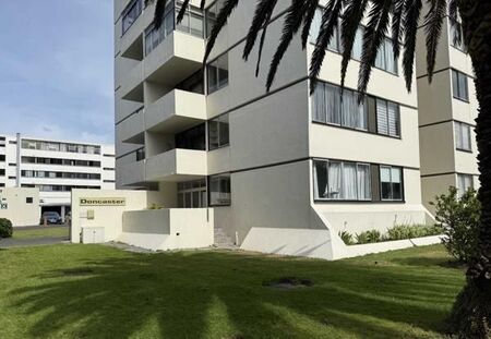 2 Bedroom Apartment in Claremont