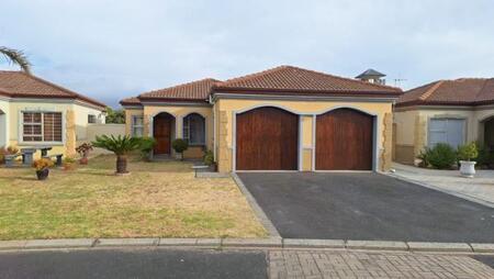 3 Bedroom House in Strand Central