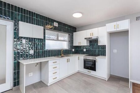 1 Bedroom Apartment in Sea Point