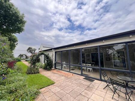 4 Bedroom House in Hilton