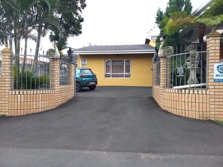 1 Bedroom Apartment in Hillary