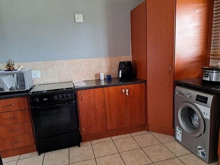 2 Bedroom duplex townhouse - sectional to rent in Halfway Gardens, Midrand