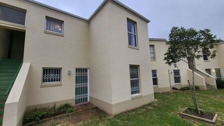 2 Bedroom apartment to rent in Kenilworth, Cape Town