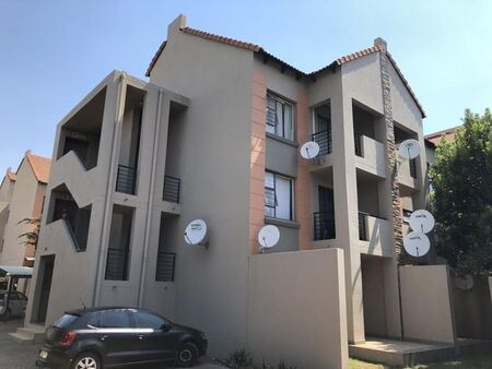 1 Bedroom bachelor apartment to rent in Hatfield, Pretoria