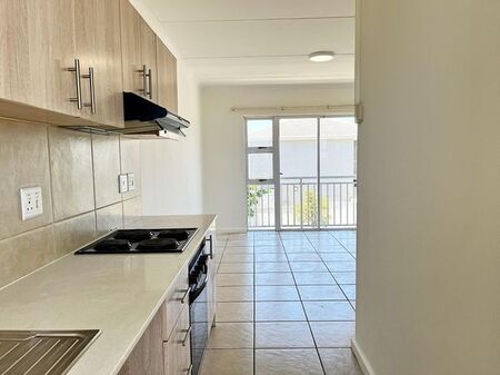 2 Bedroom apartment to rent in Cravenby, Parow
