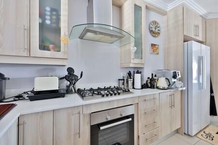 2 Bedroom Apartment in Bryanston