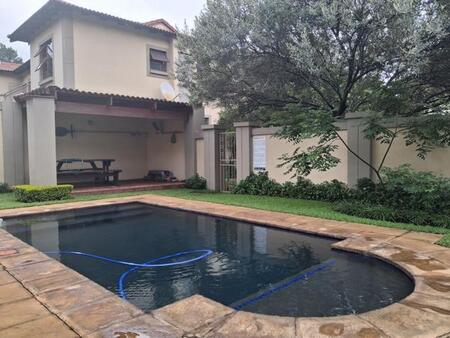 2 Bedroom Apartment in Bryanston
