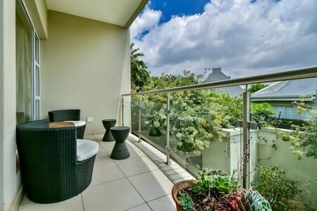 2 Bedroom Apartment in Parktown North