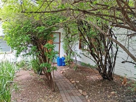 1 Bedroom Garden Cottage in Blairgowrie
