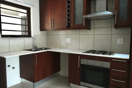 2 Bedroom Apartment in Ferndale