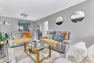 3 Bedroom Apartment in North Riding Ah