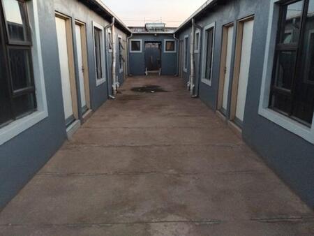 1 Bedroom Apartment in Moleleki