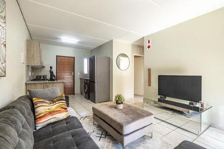 2 Bedroom Apartment in Palmridge