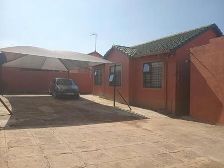 3 Bedroom House in Naturena