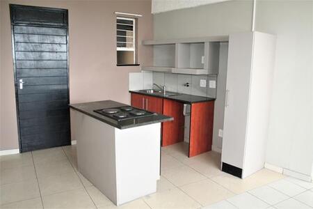 2 Bedroom Apartment in Berea