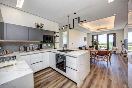 2 Bedroom Apartment in Steyn City