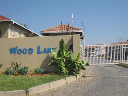 2 Bedroom Apartment in Glen Marais