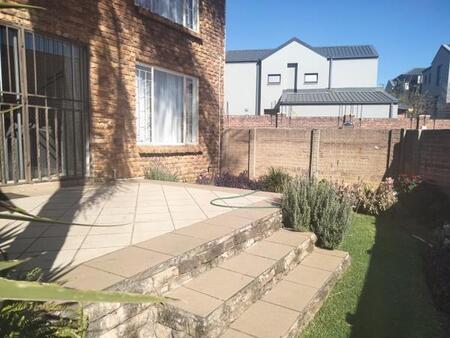 2 Bedroom Duplex in Glen Marais