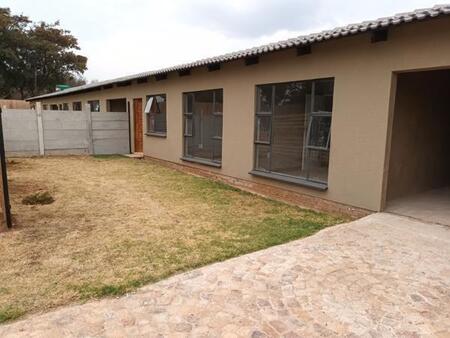 2 Bedroom Simplex in Benoni Ah