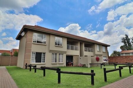2 Bedroom Apartment in Brentwood Park