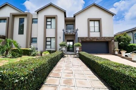 5 Bedroom House in Copperleaf