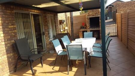 2 Bedroom Apartment in Highveld