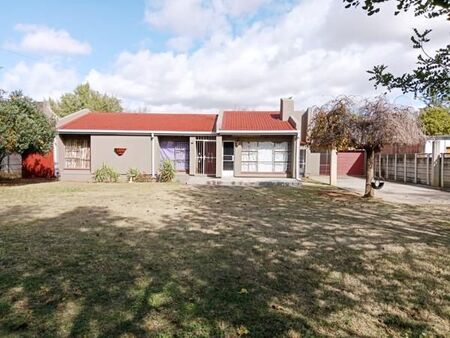 3 Bedroom House in Flamingo Park