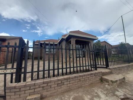 3 Bedroom House in Phuthaditjhaba