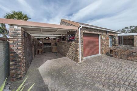 2 Bedroom Townhouse in Lorraine