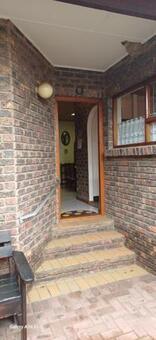 2 Bedroom Townhouse in Port Elizabeth Central