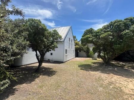 4 Bedroom House in St Francis Bay Canals