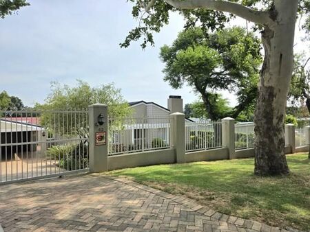 3 Bedroom House in Kenridge