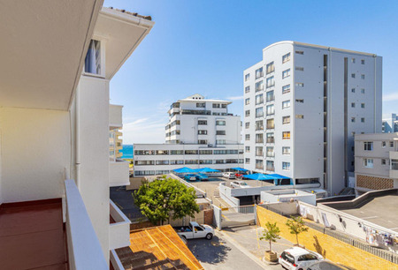 2 Bedroom House in Sea Point